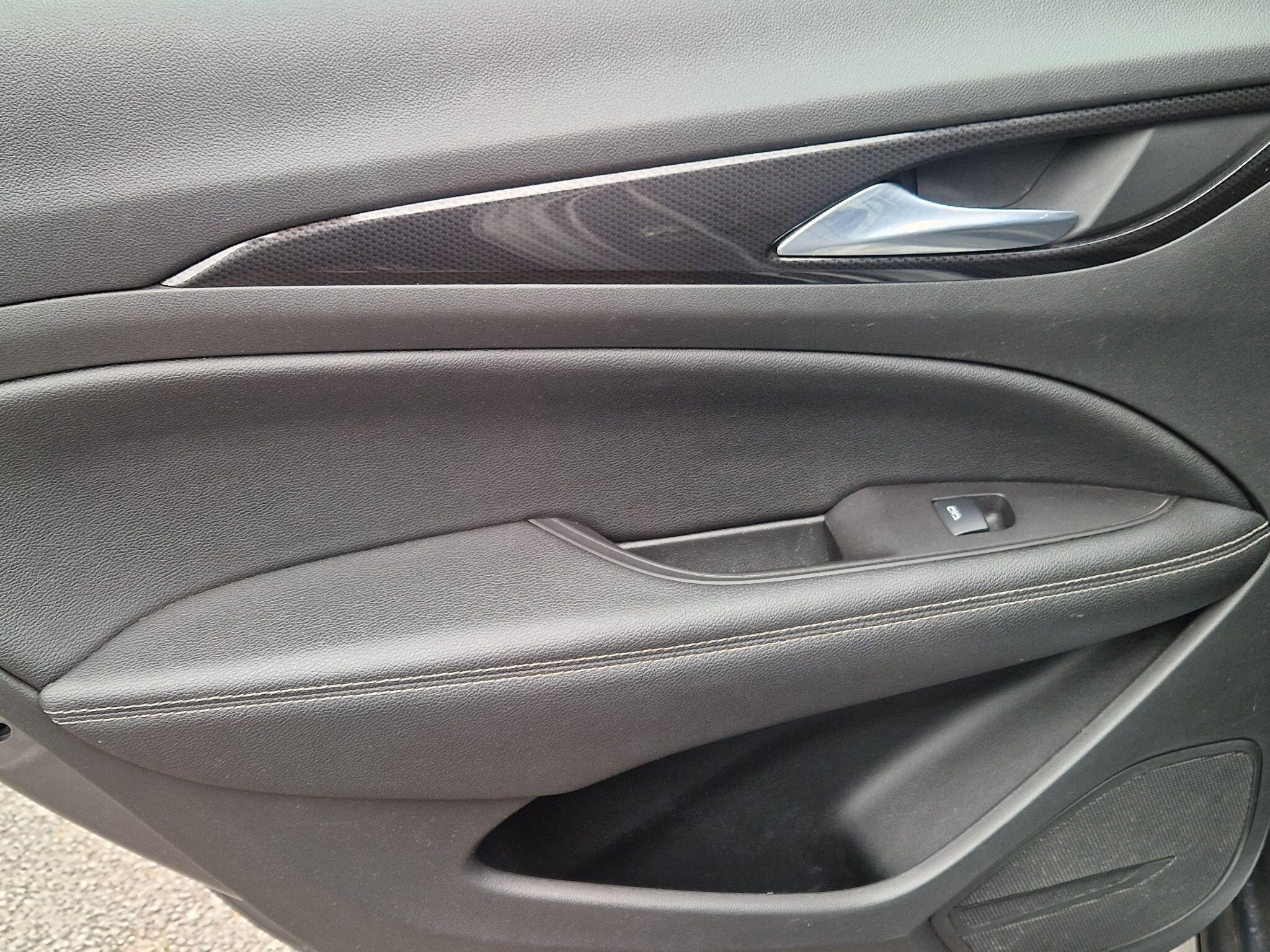 Vauxhall Insignia - Image 41