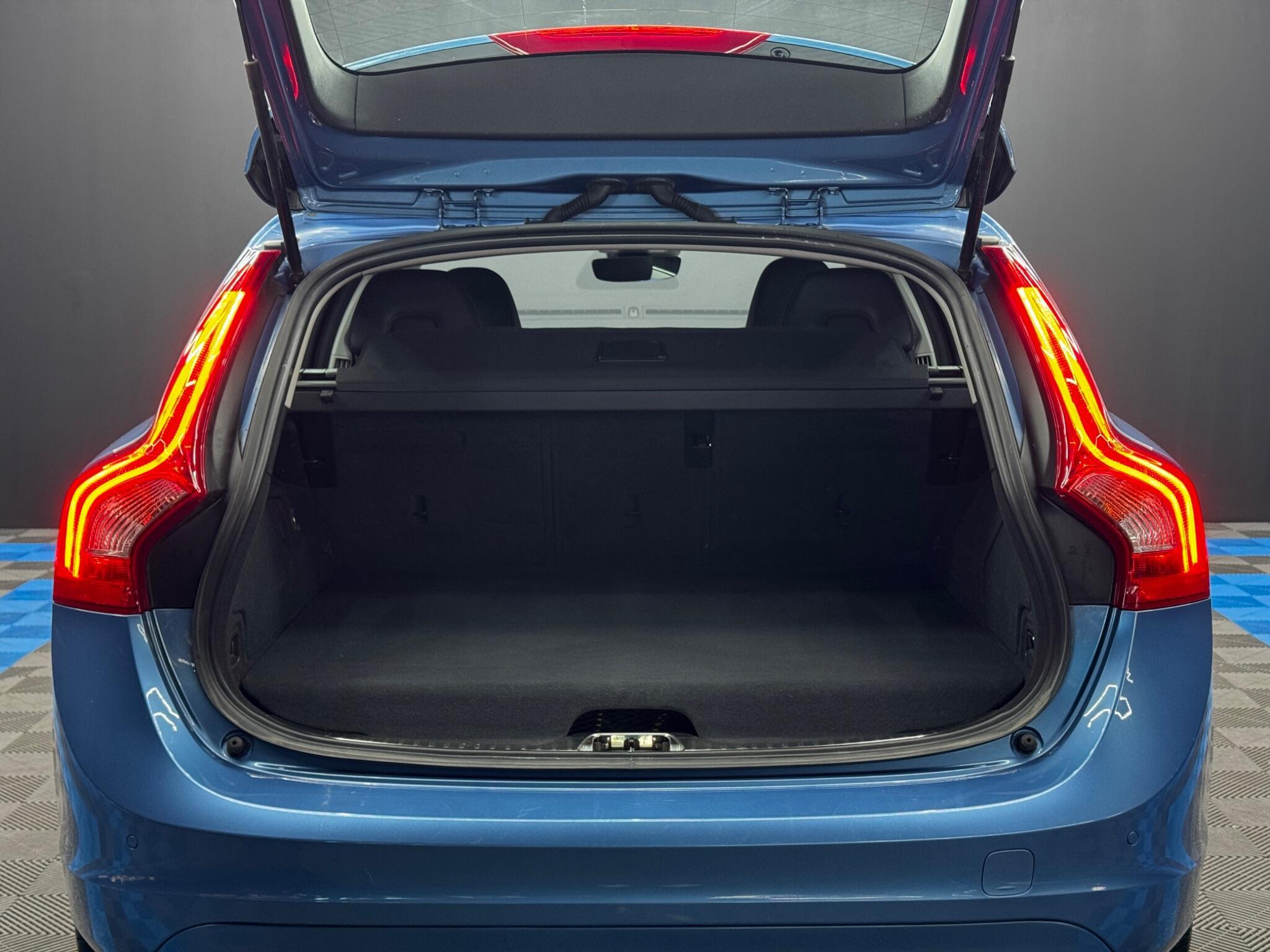 Volvo V60 - Image 37