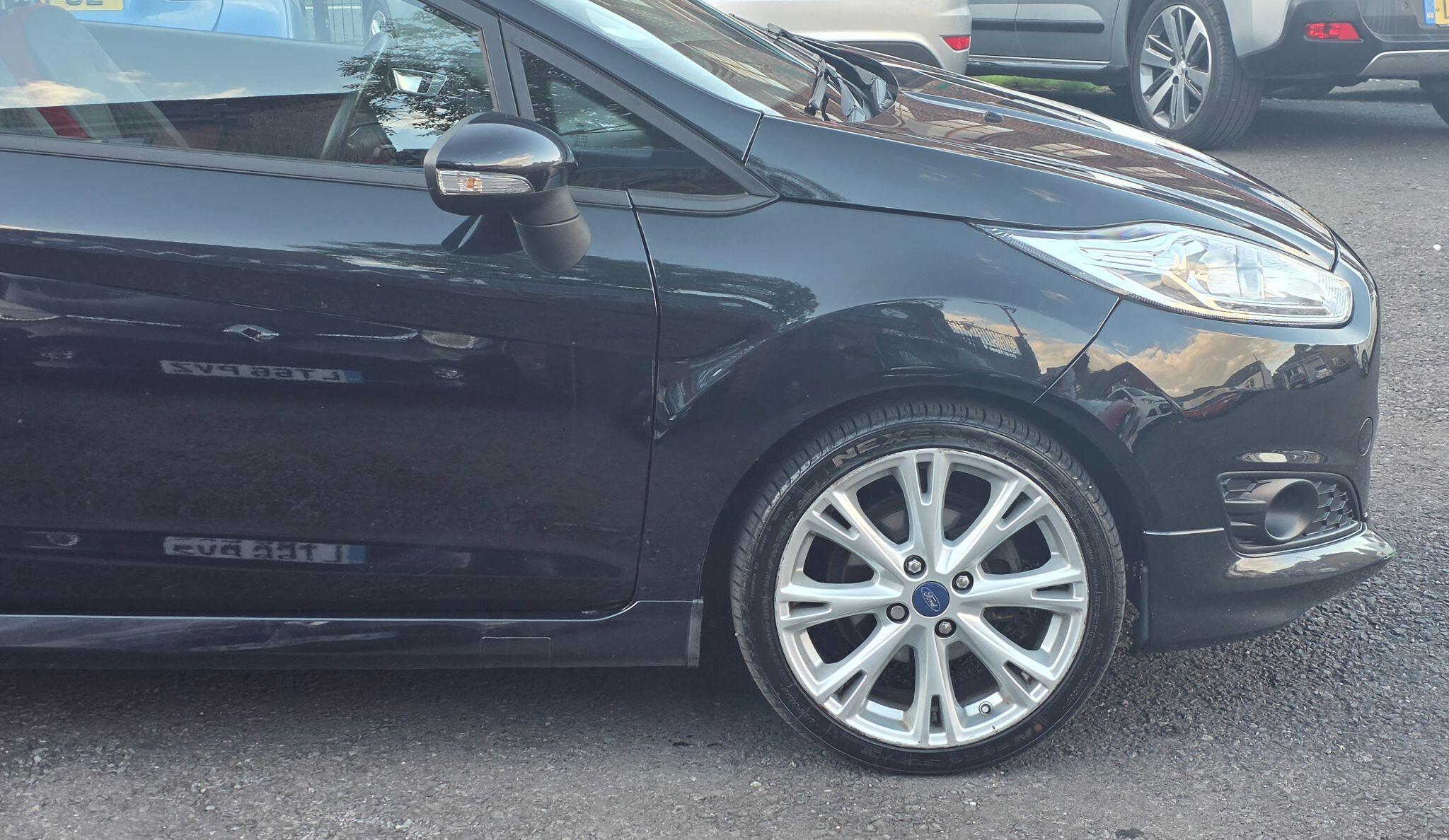 Ford Fiesta - Image 9