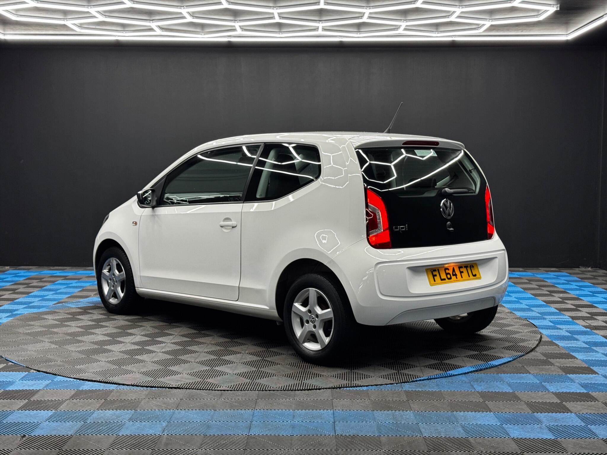 Volkswagen up! - Image 7