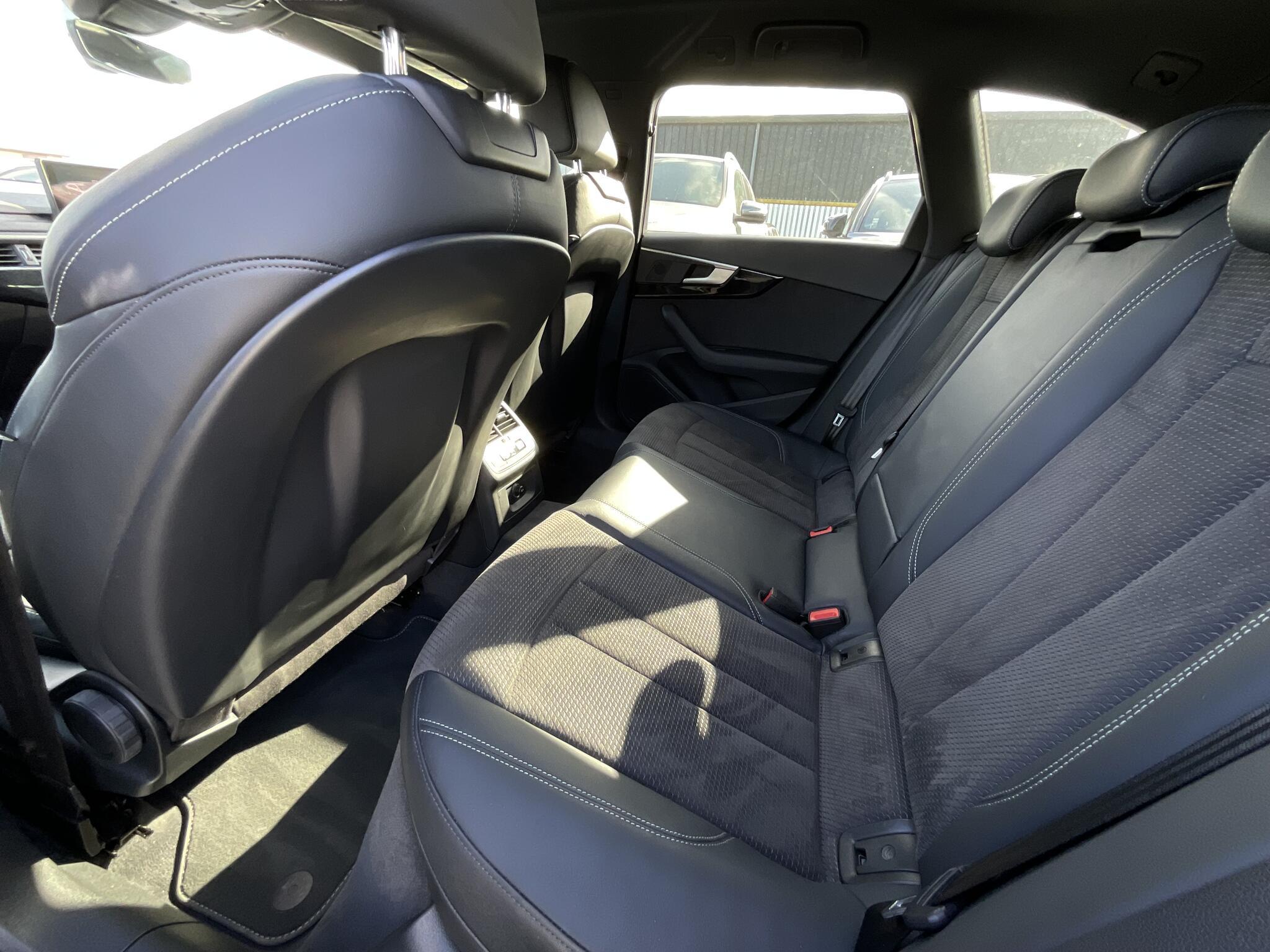 Audi A4 - Image 13