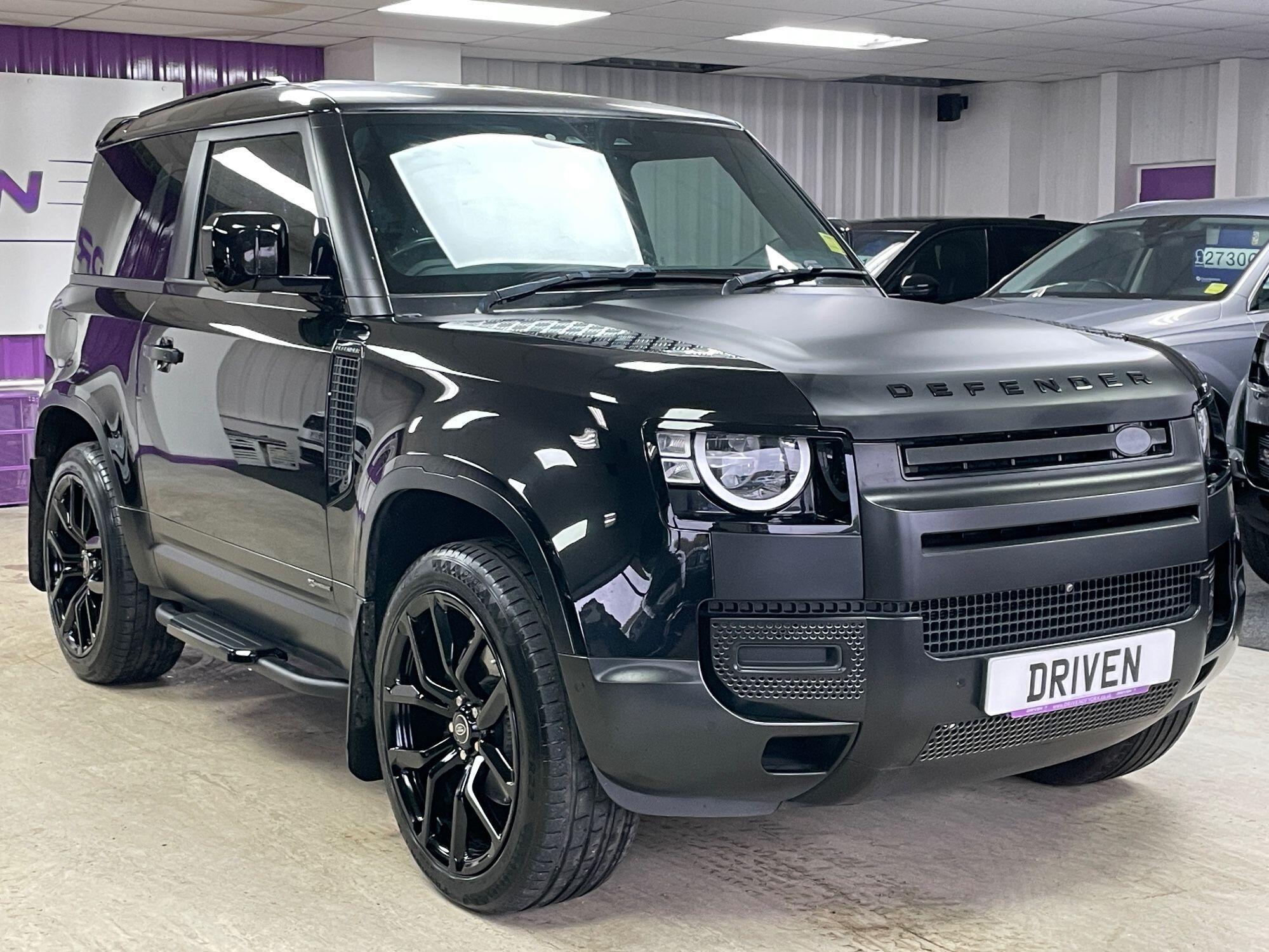 Land Rover Defender - Image 5