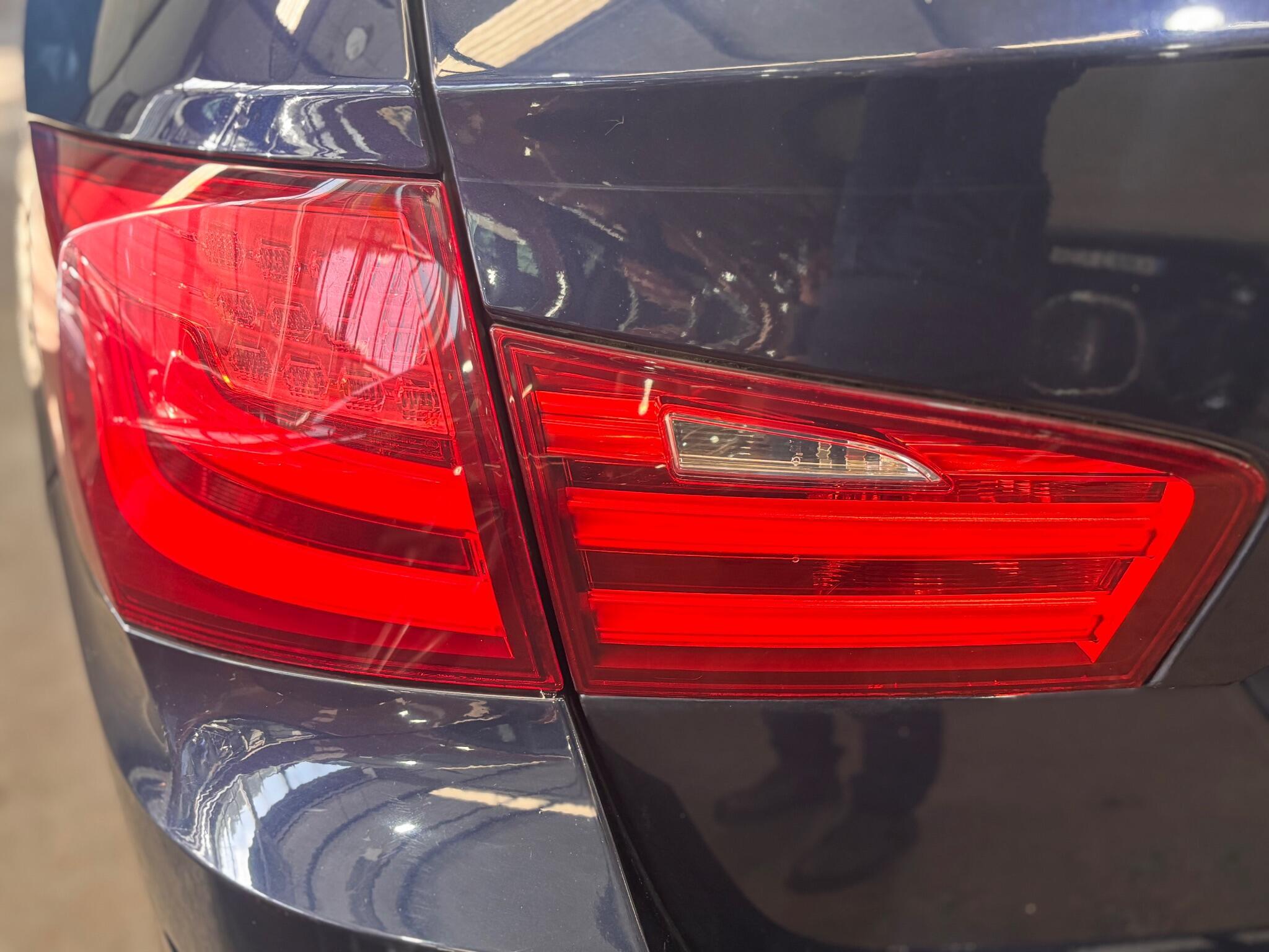 BMW 5 Series - Image 10