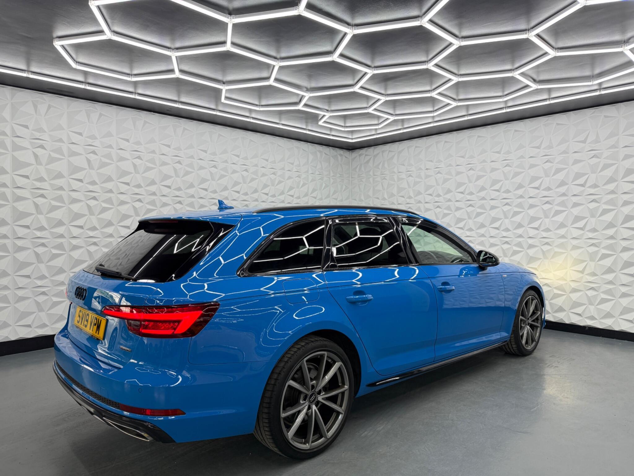 Audi A4 Avant - Image 15