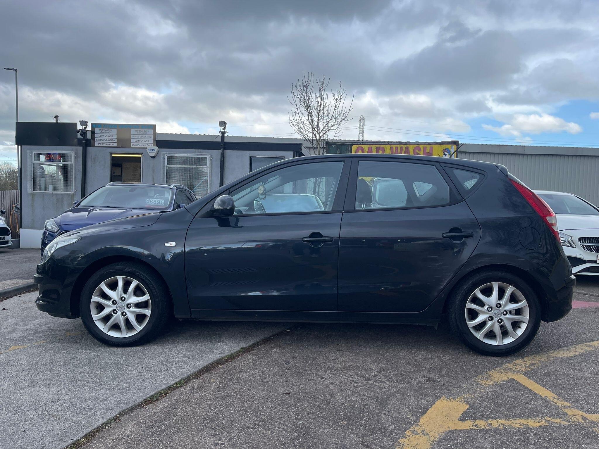 Hyundai i30 - Image 12