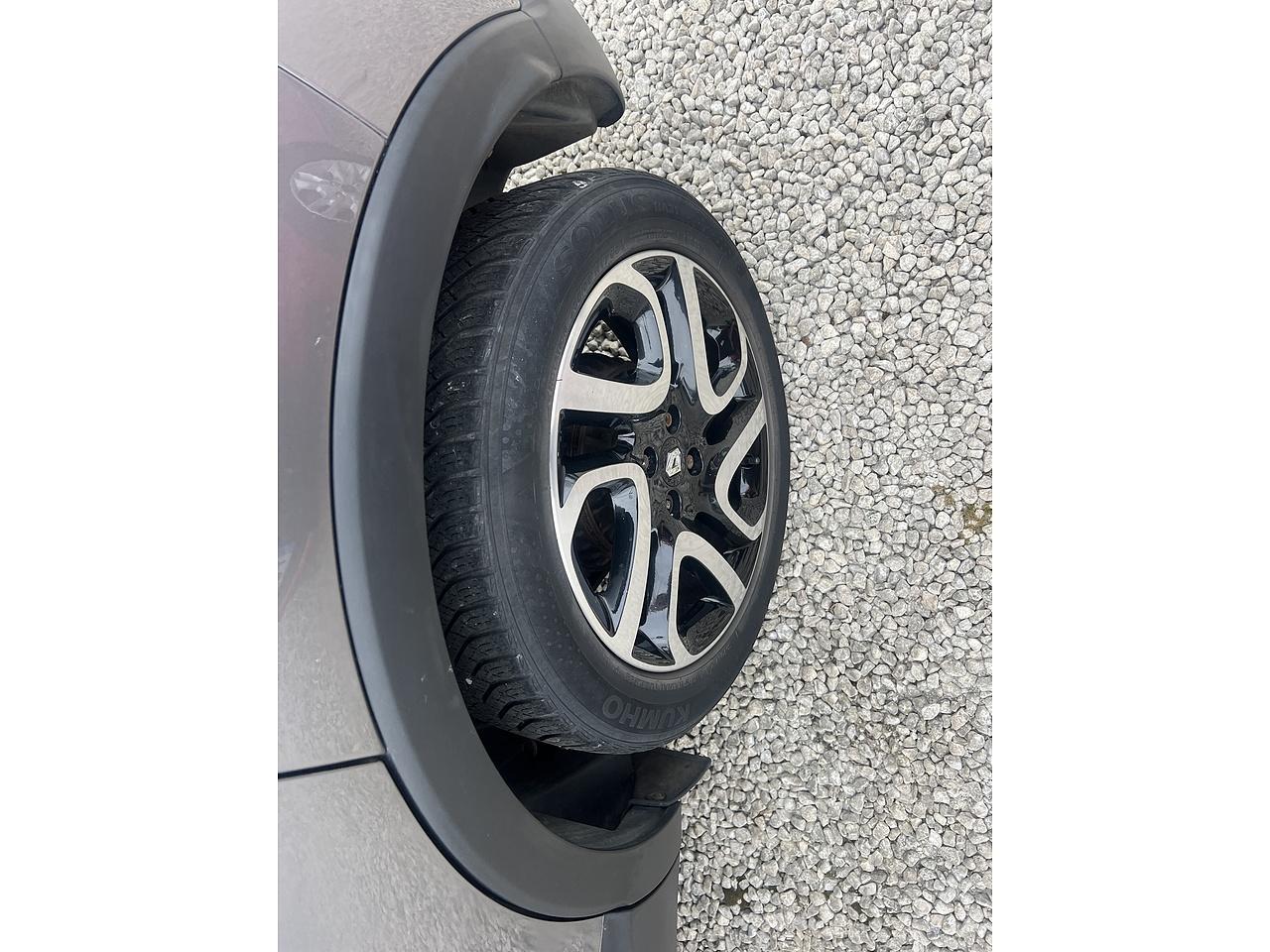 Renault Captur - Image 19