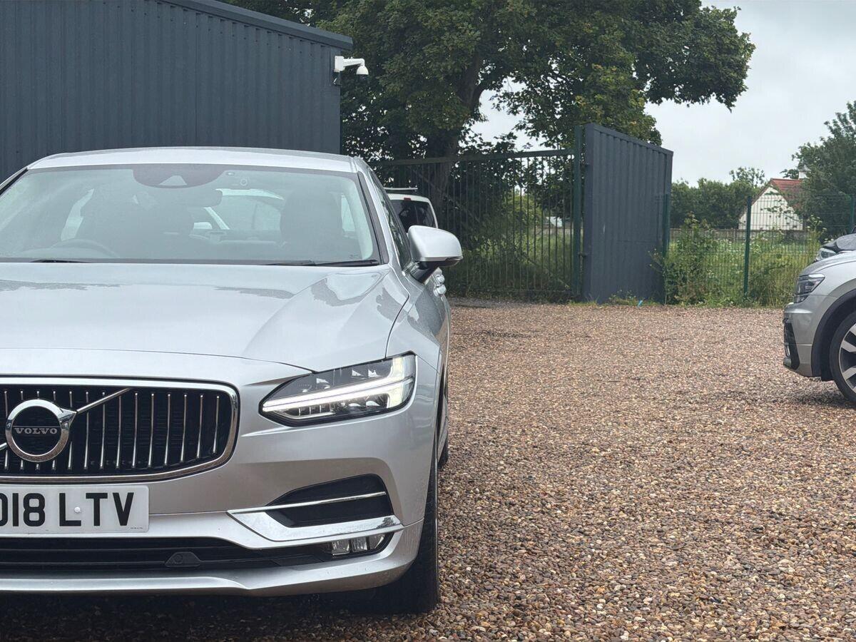 Volvo S90 - Image 10