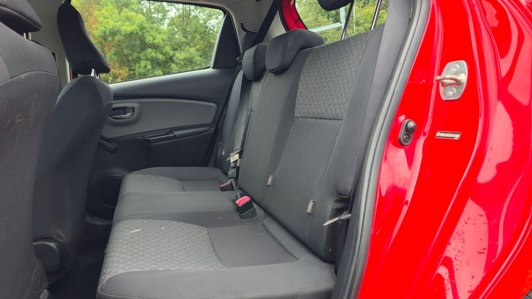 Toyota Yaris - Image 20