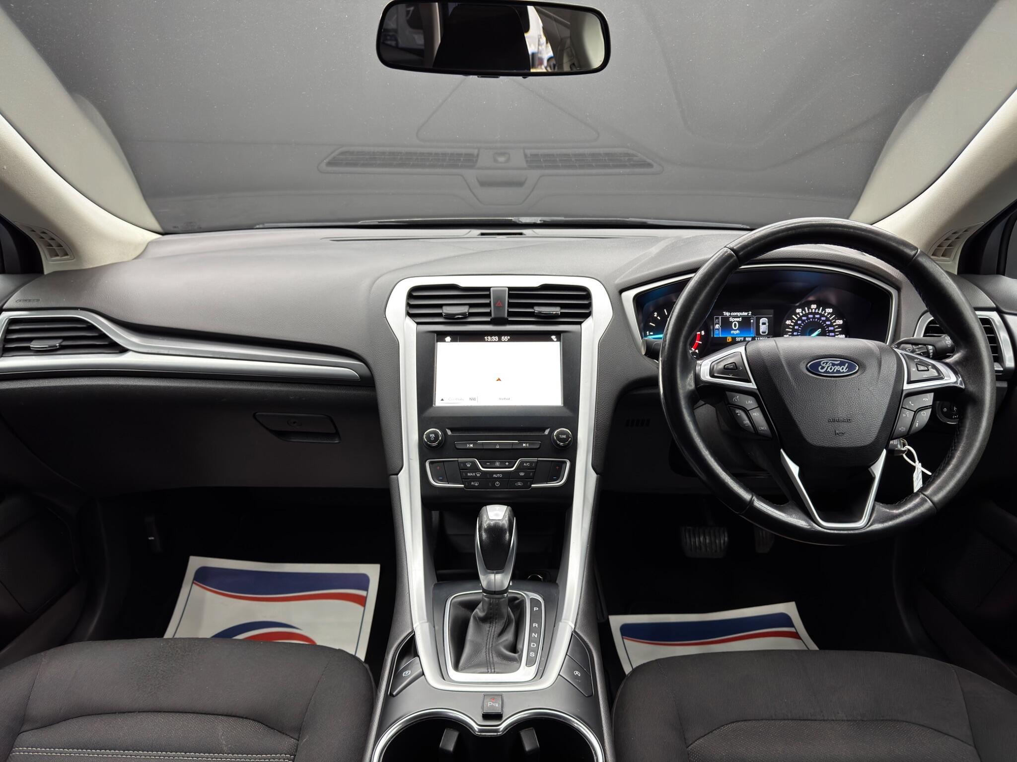 Ford Mondeo - Image 10