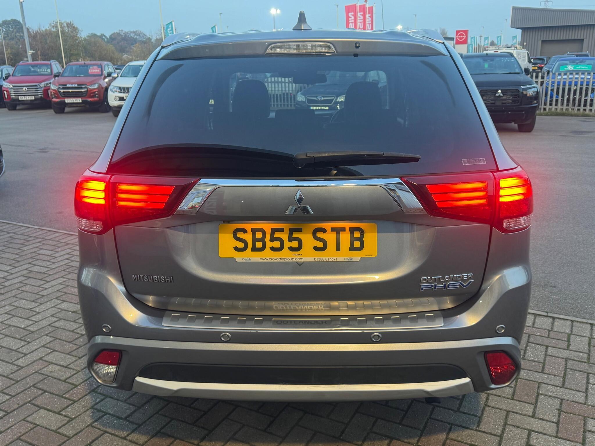 Mitsubishi Outlander - Image 3