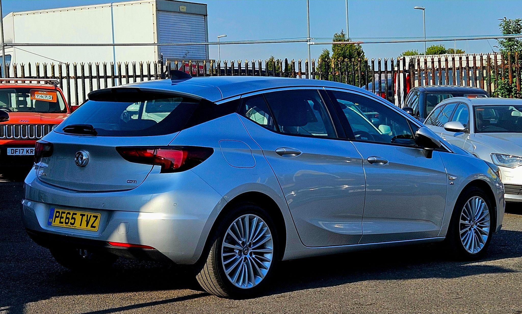 Vauxhall Astra - Image 12