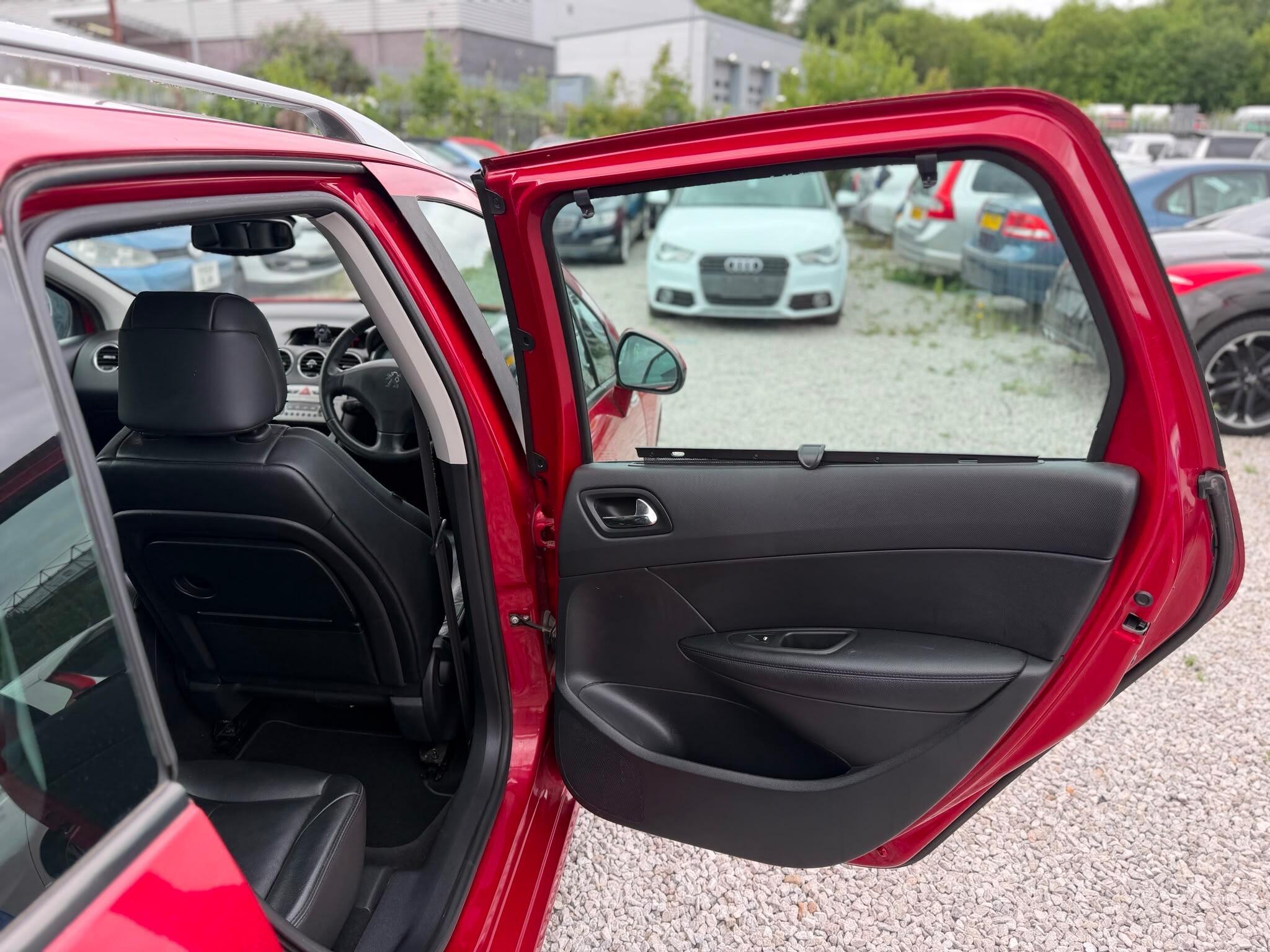 Peugeot 308 SW - Image 9