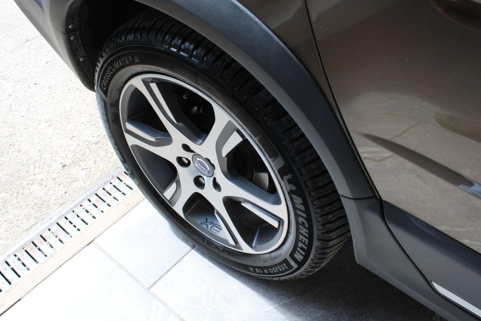 Volvo XC70 - Image 58