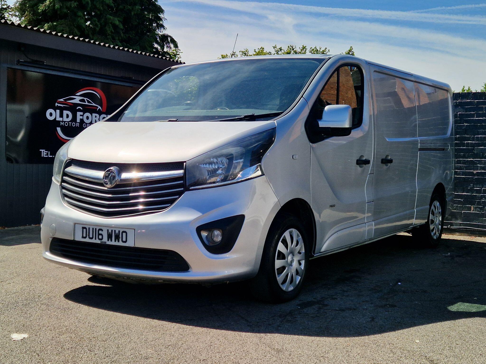 Vauxhall Vivaro - Image 20