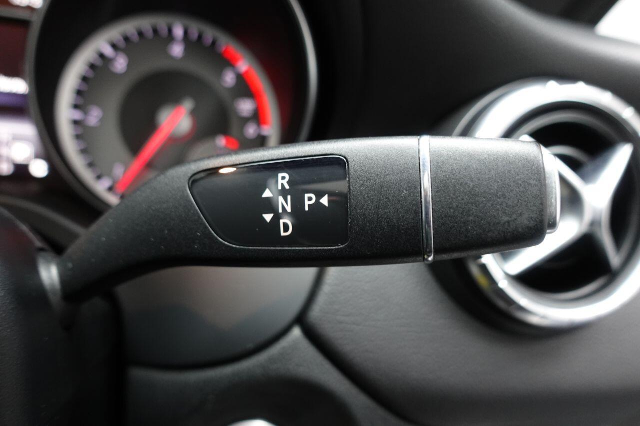 Mercedes-benz CLA - Image 32