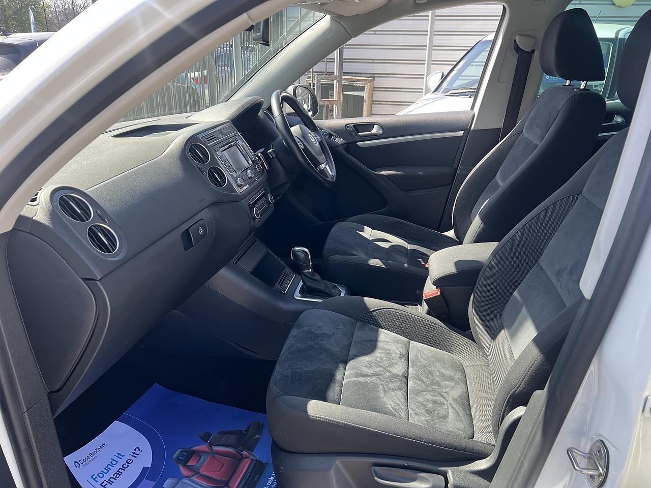Volkswagen Tiguan - Image 11