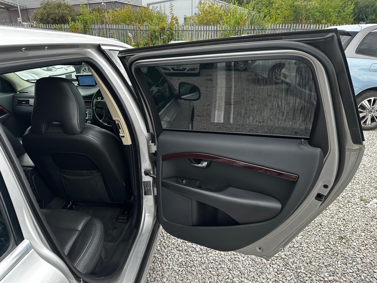 Volvo V70 - Image 9