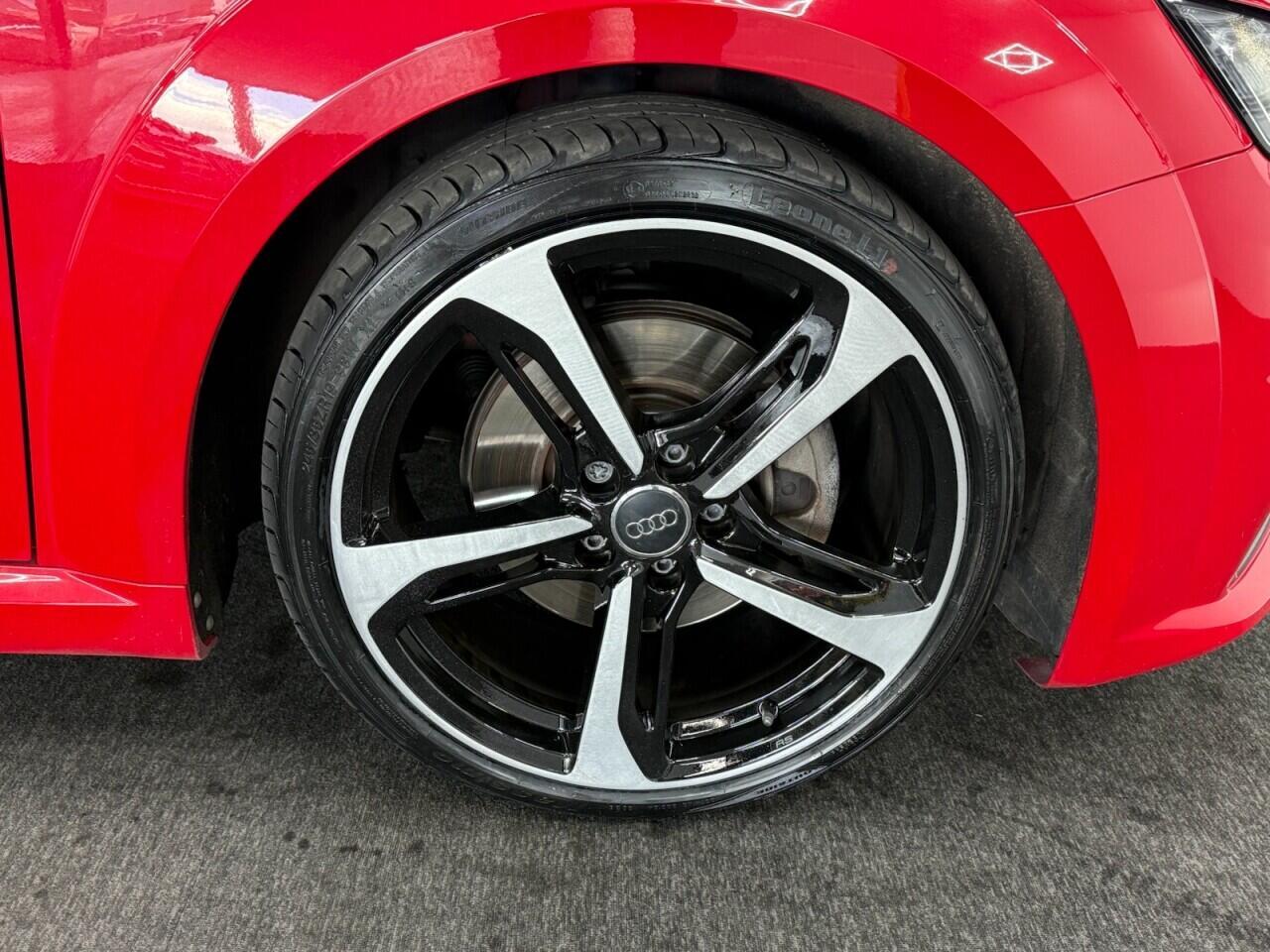 Audi TT - Image 10