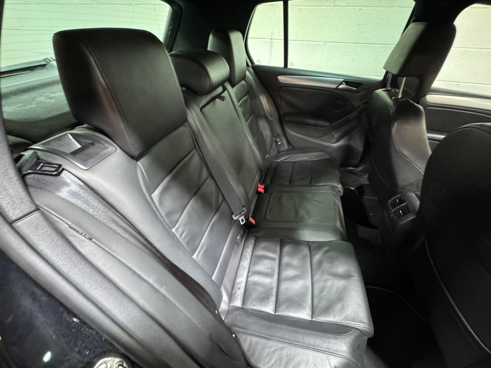 Volkswagen Golf - Image 12