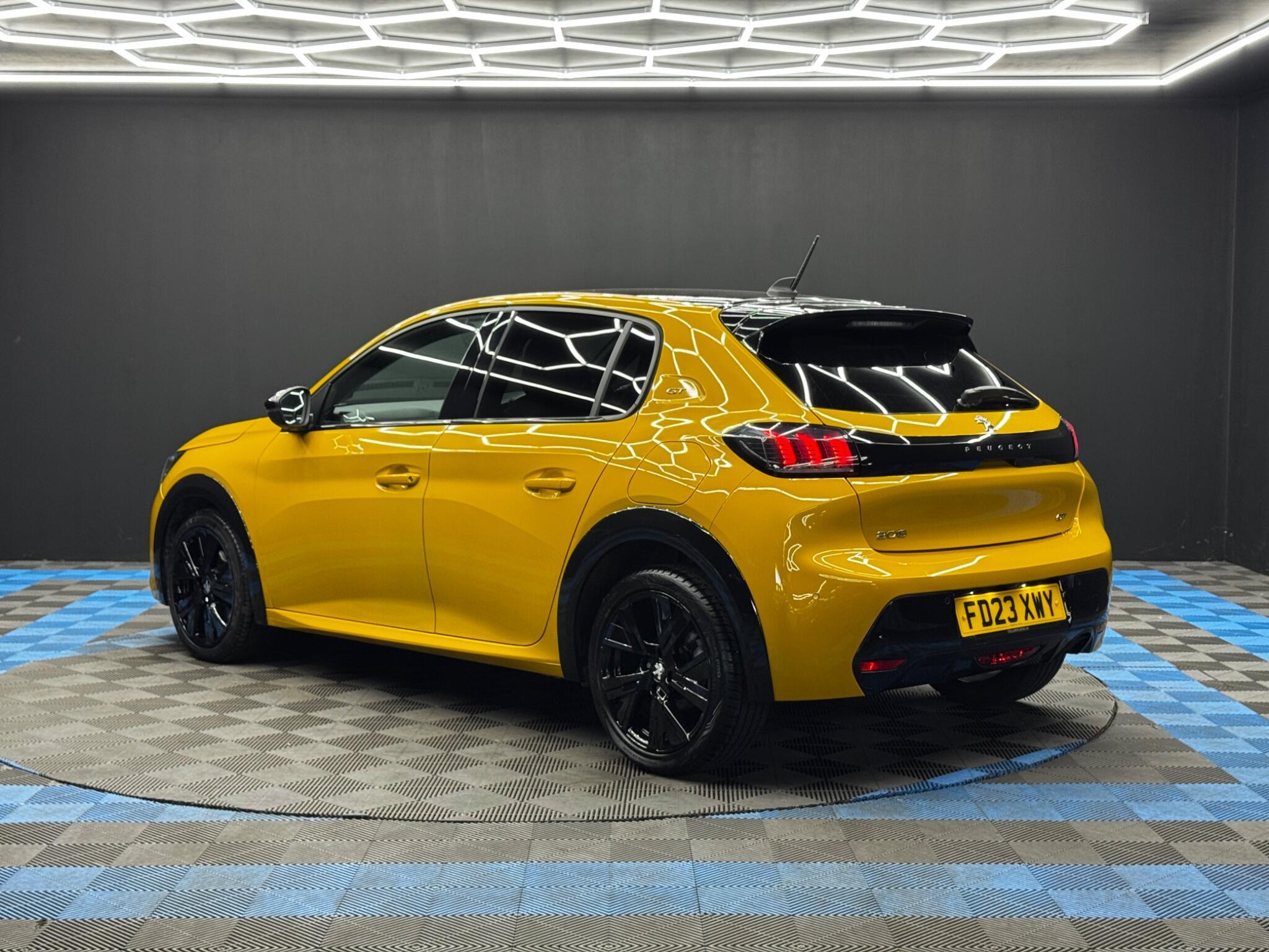 Peugeot 208 - Image 7