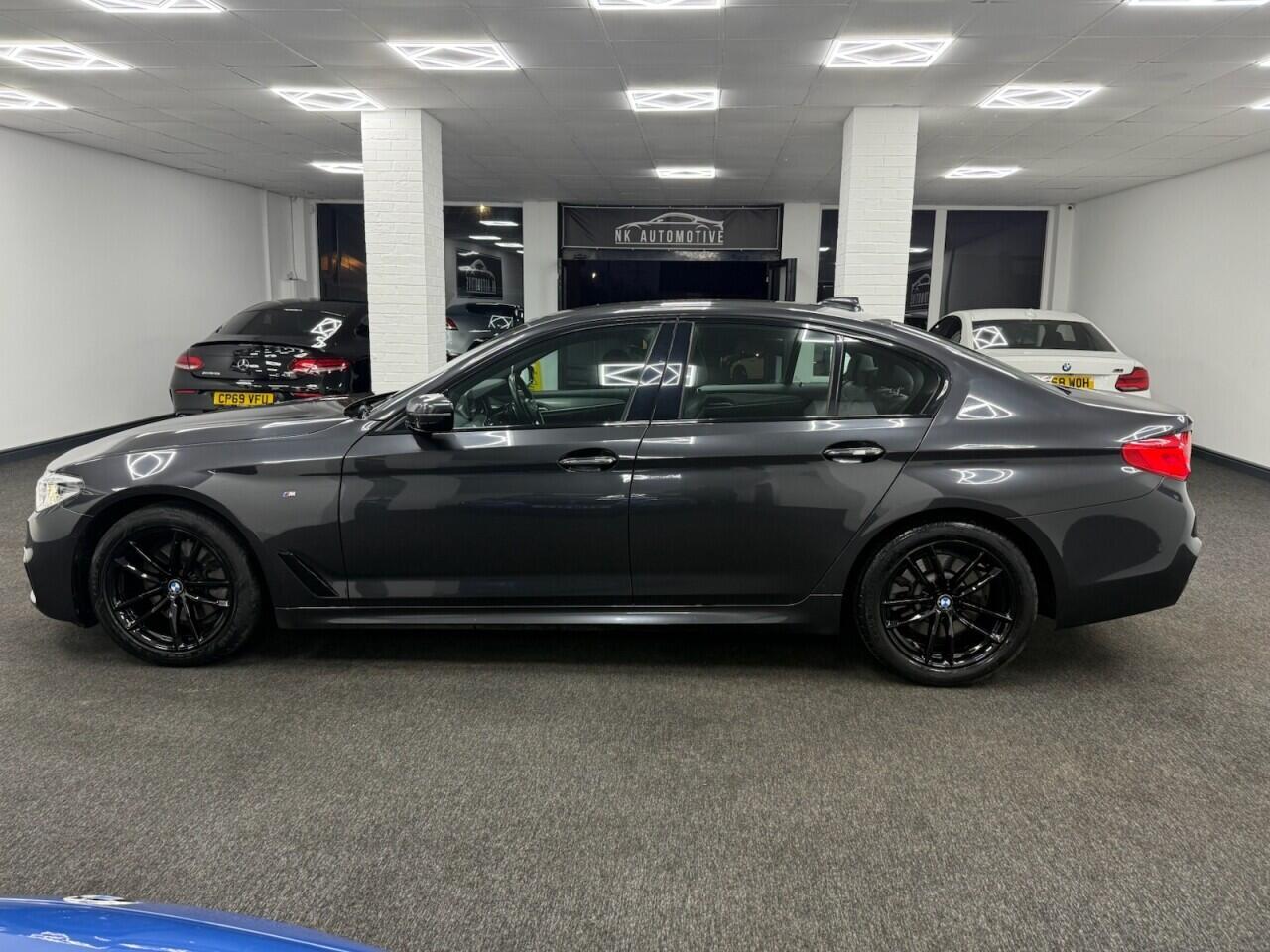 BMW 5 Series - Image 9