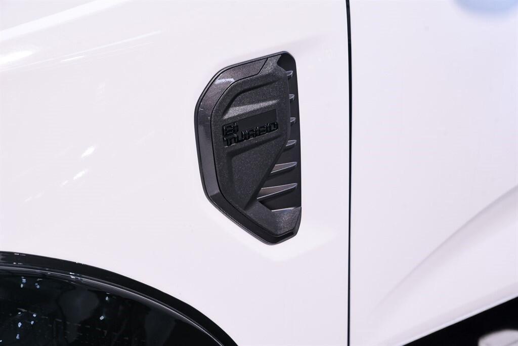 Ford Ranger - Image 11
