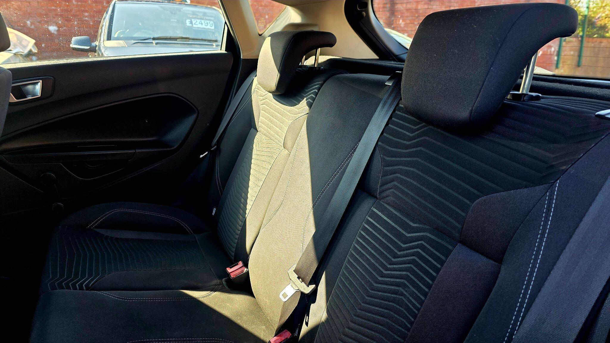 Ford Fiesta - Image 16