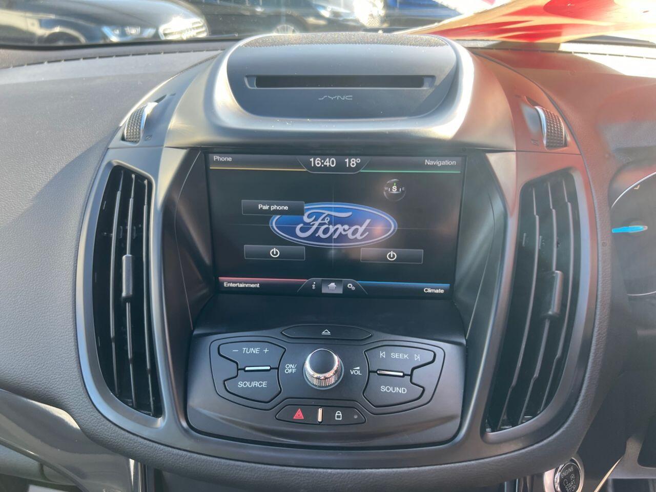 Ford Kuga - Image 25