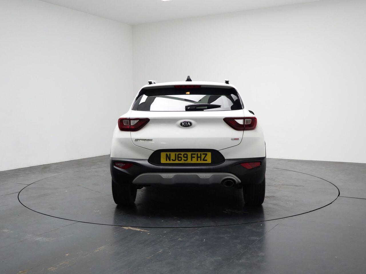 Kia Stonic - Image 11