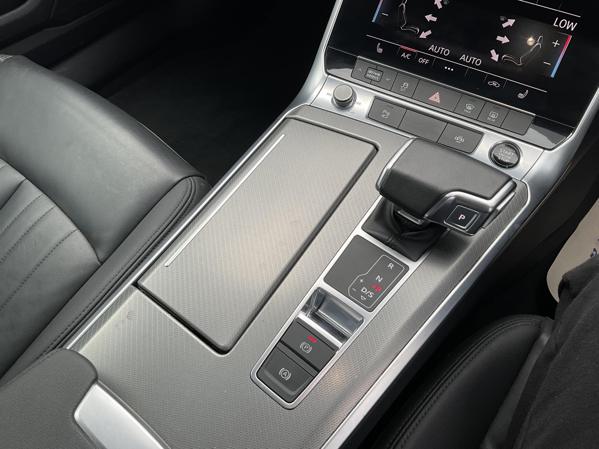 Audi A6 Saloon - Image 10