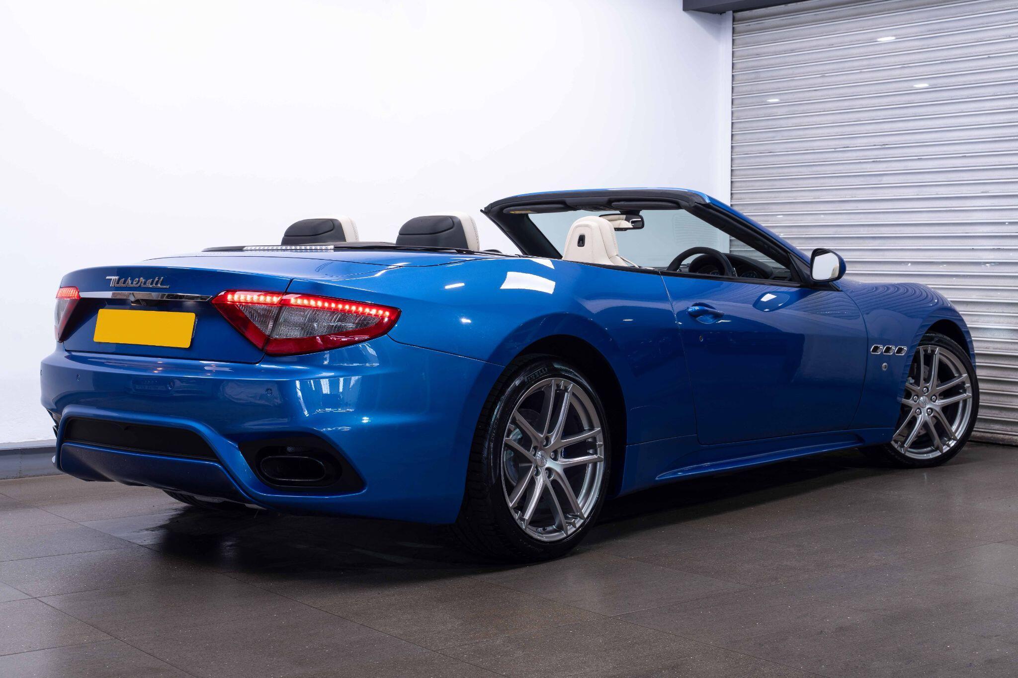 Maserati Grancabrio - Image 7