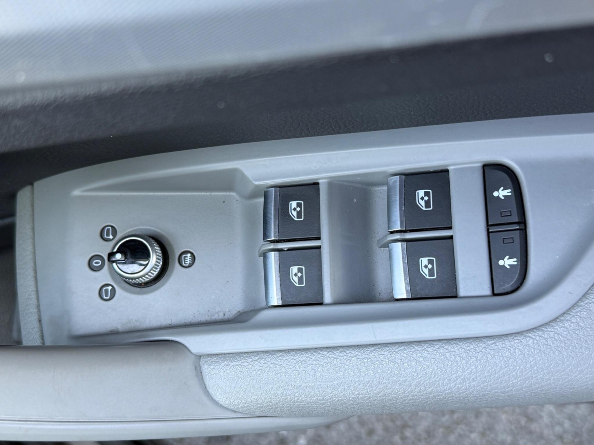 Audi Q5 - Image 18