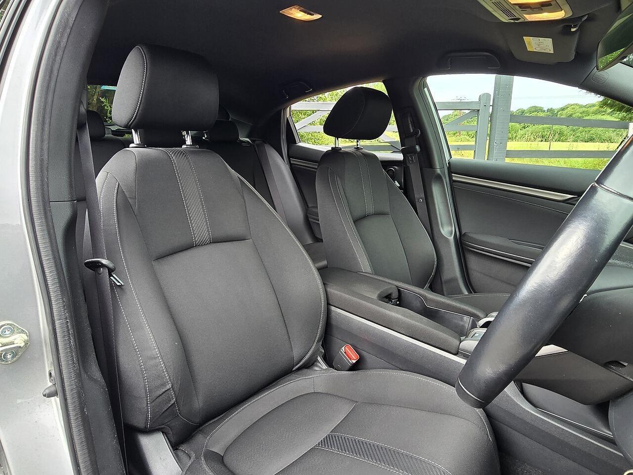 Honda Civic - Image 11
