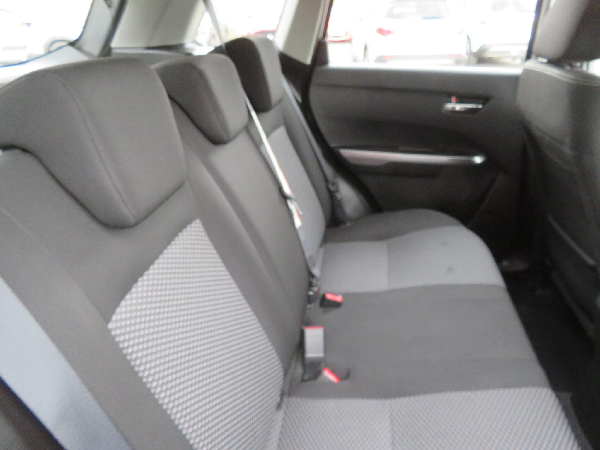 Suzuki Vitara - Image 17