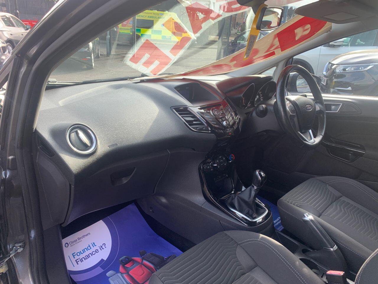 Ford Fiesta - Image 19