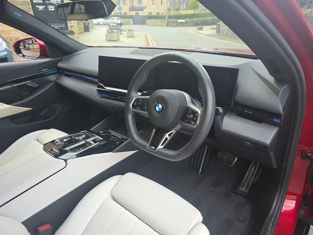BMW 5 Series - Image 26