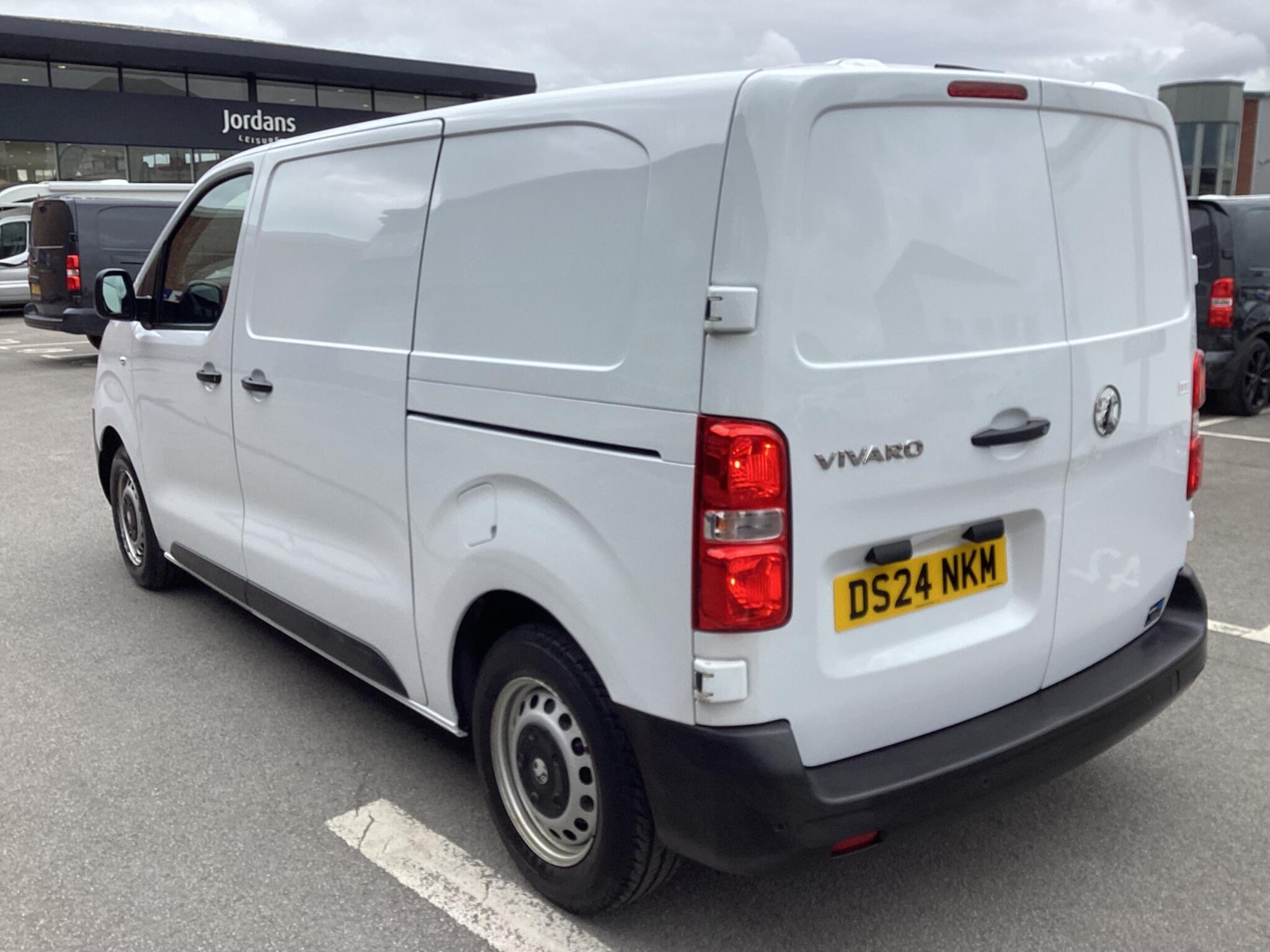 Vauxhall Vivaro - Image 5