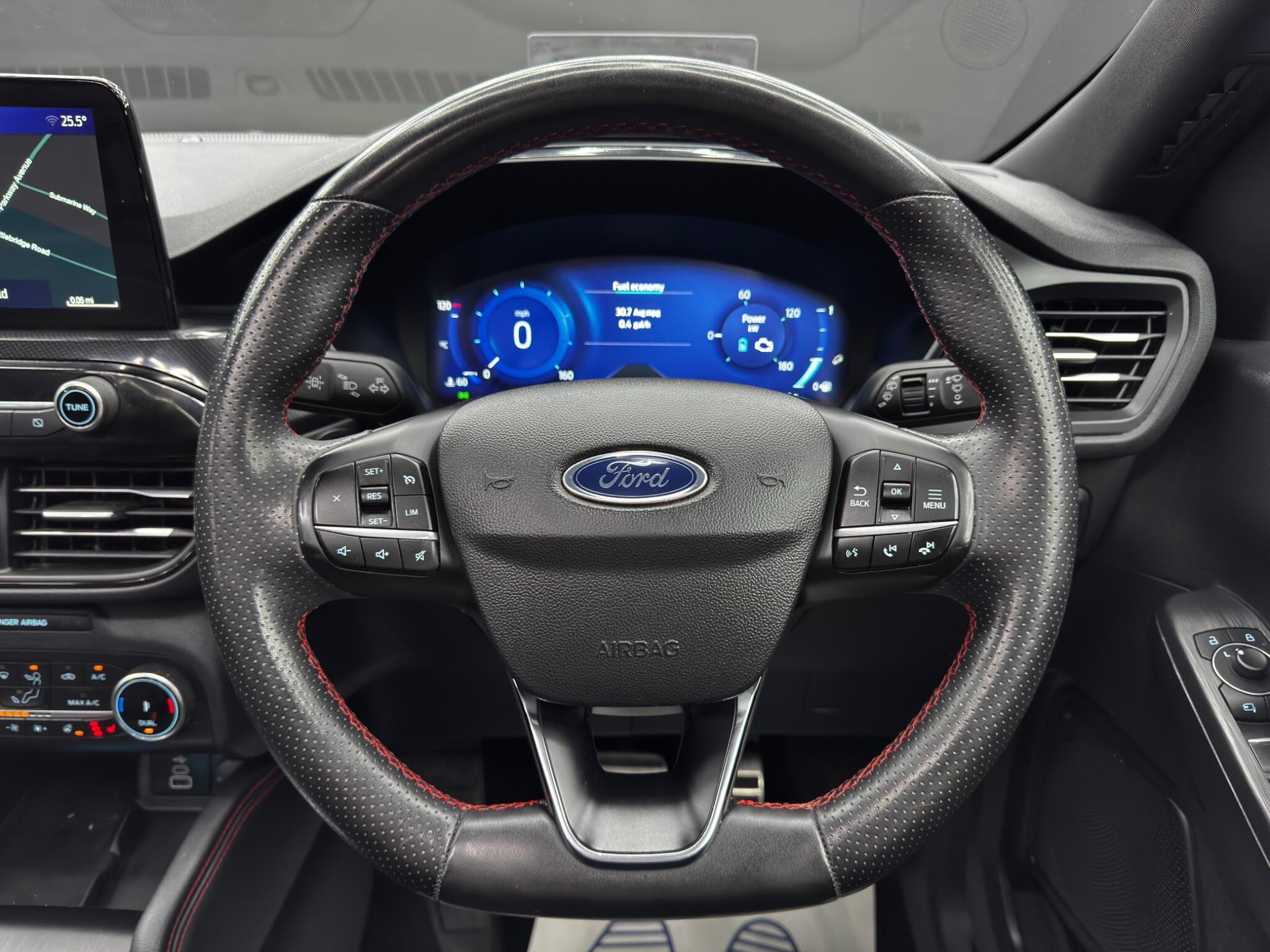 Ford Kuga - Image 18
