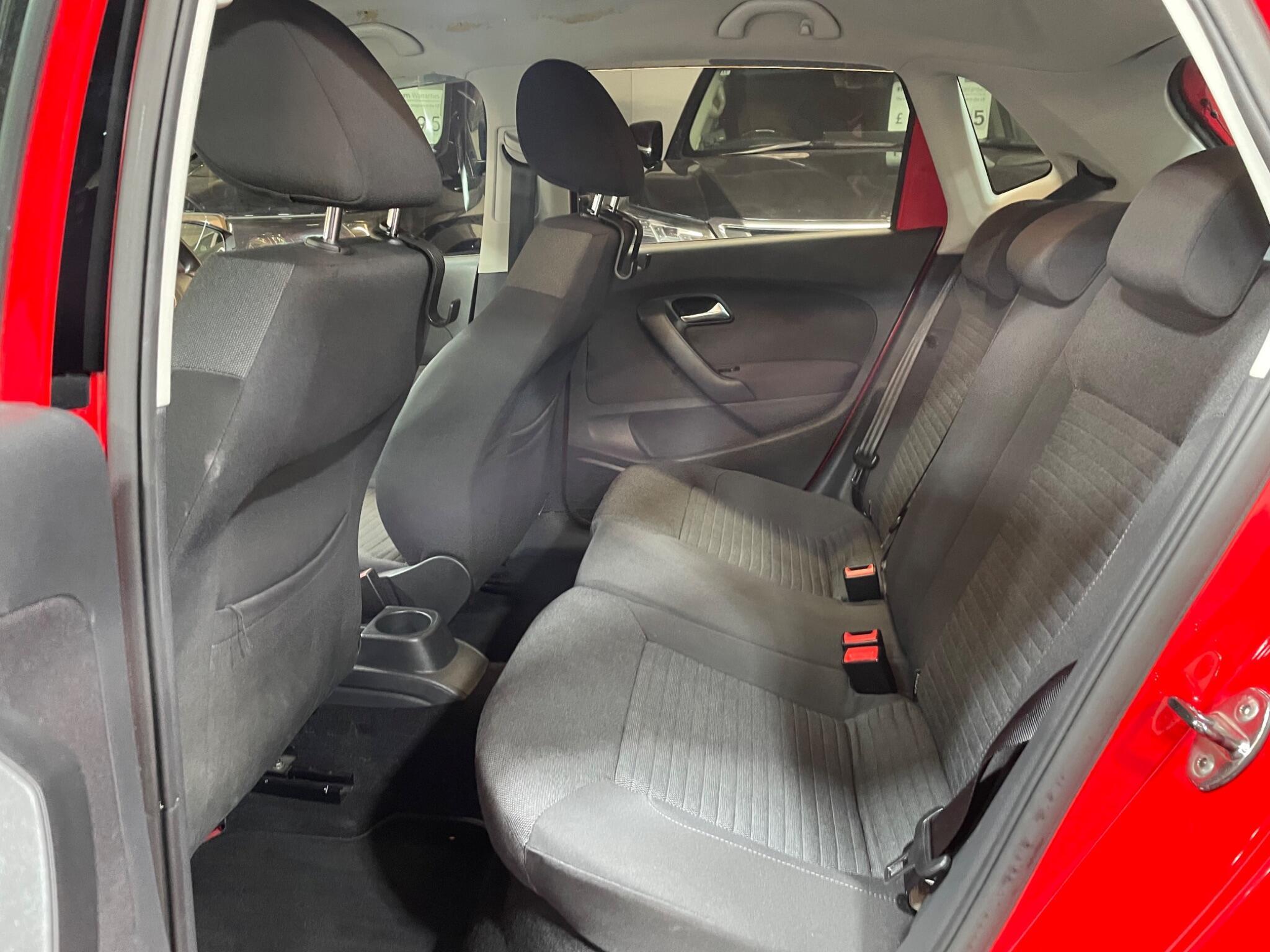 Volkswagen Polo - Image 12