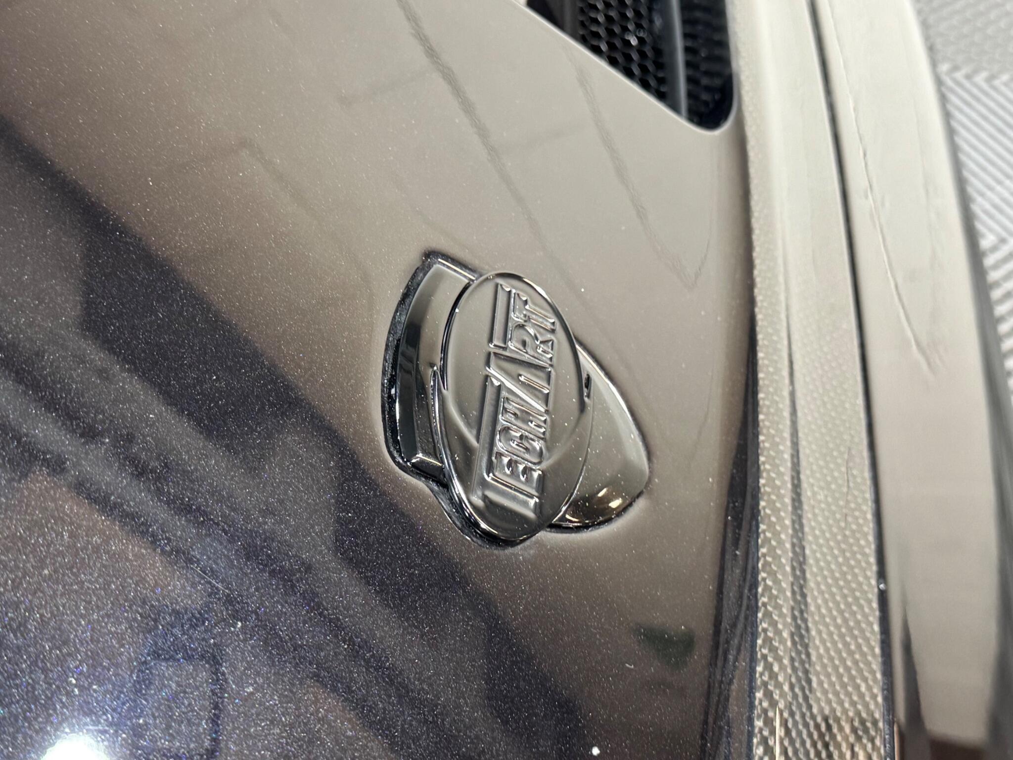 Porsche 911 - Image 18