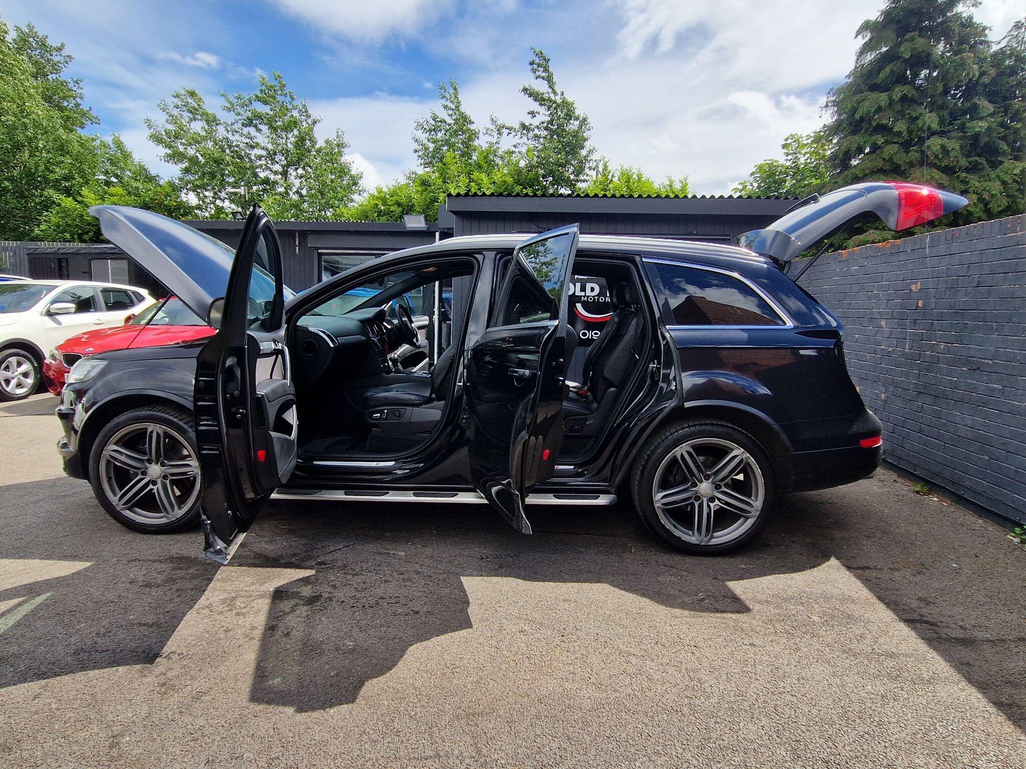 Audi Q7 - Image 15
