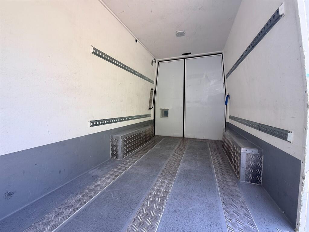 Mercedes Sprinter - Image 14