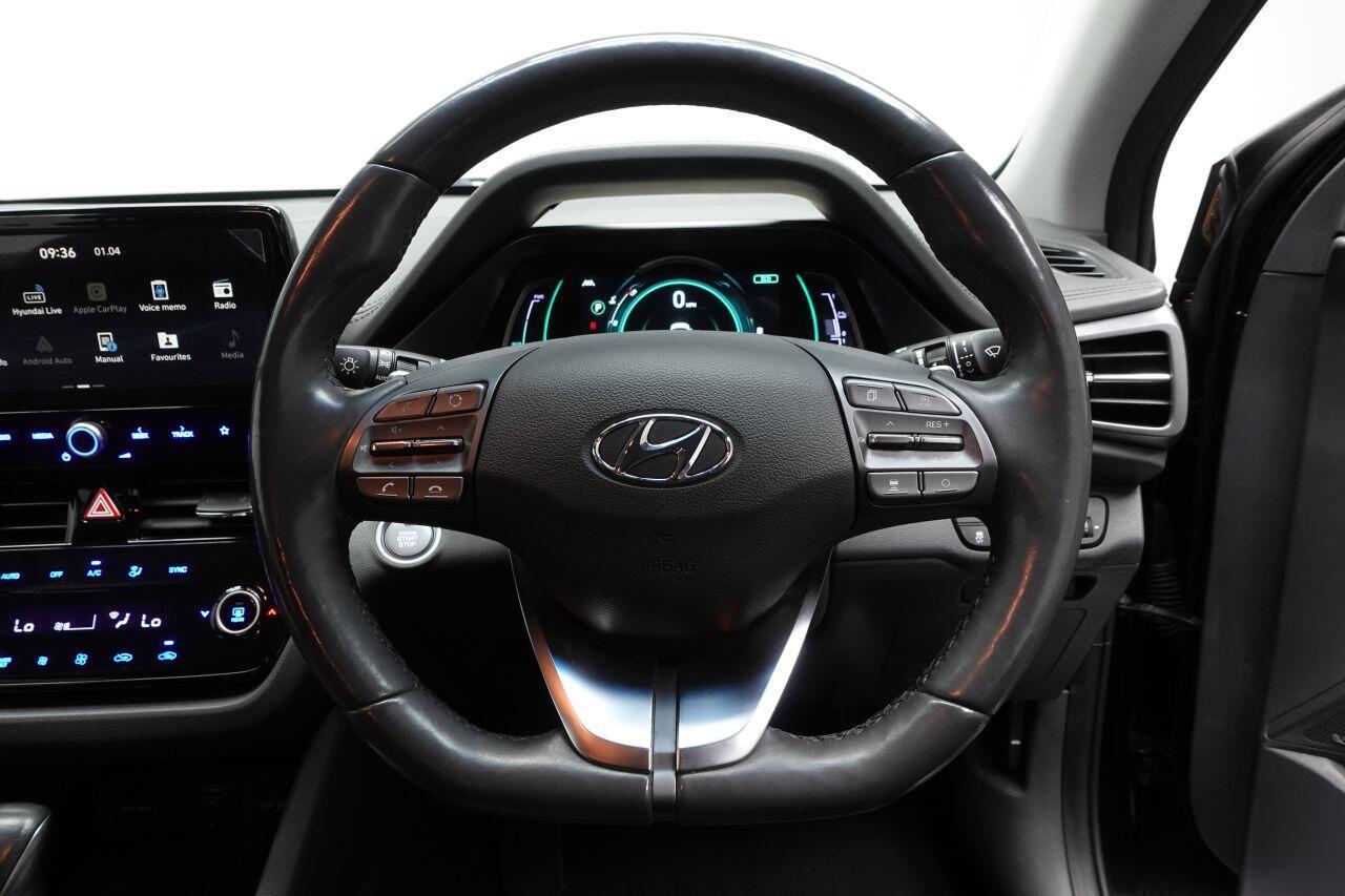 Hyundai Ioniq - Image 32