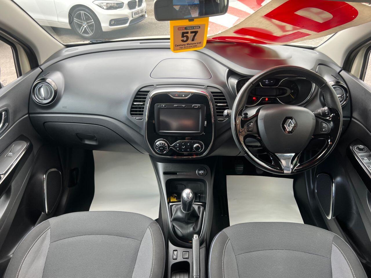 Renault Captur - Image 18
