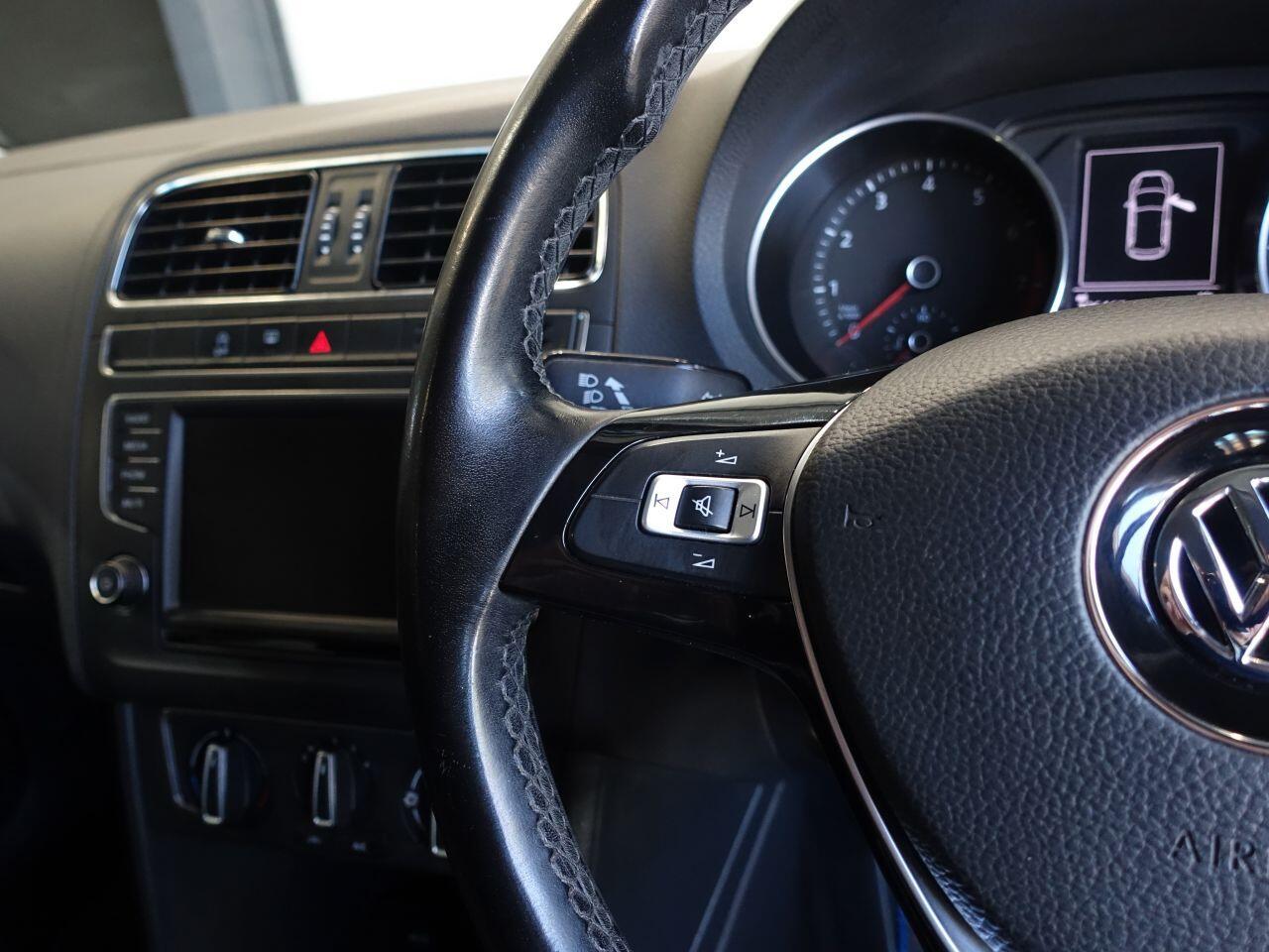 Volkswagen Polo - Image 16