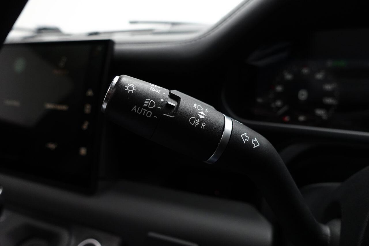 Land Rover Defender 110 - Image 82