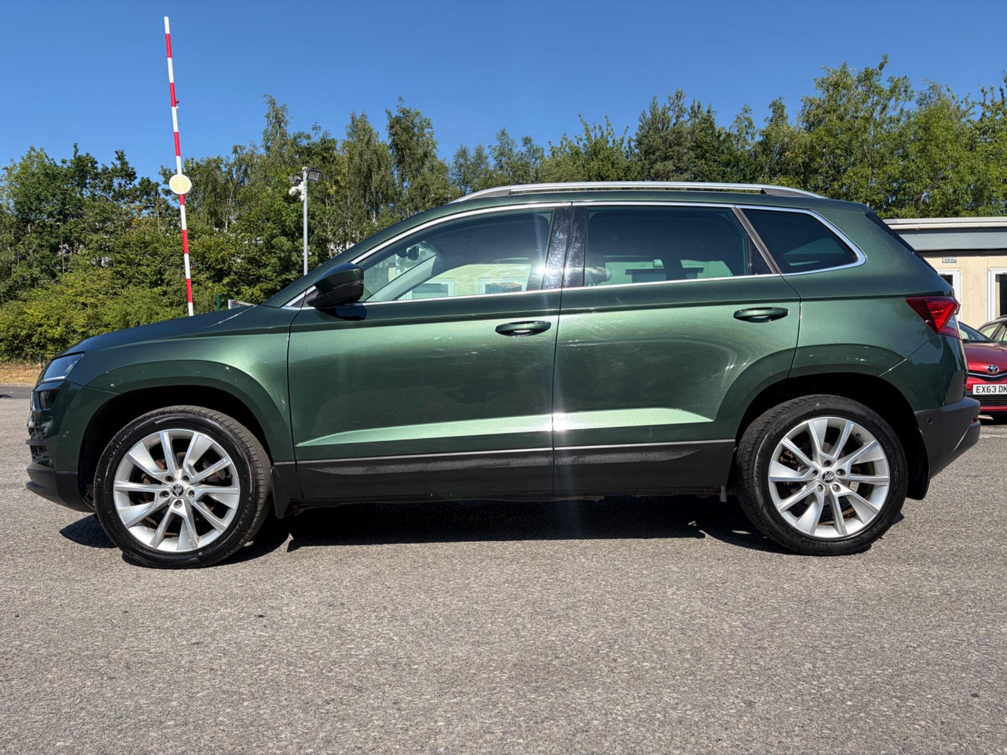 Skoda Karoq - Image 11