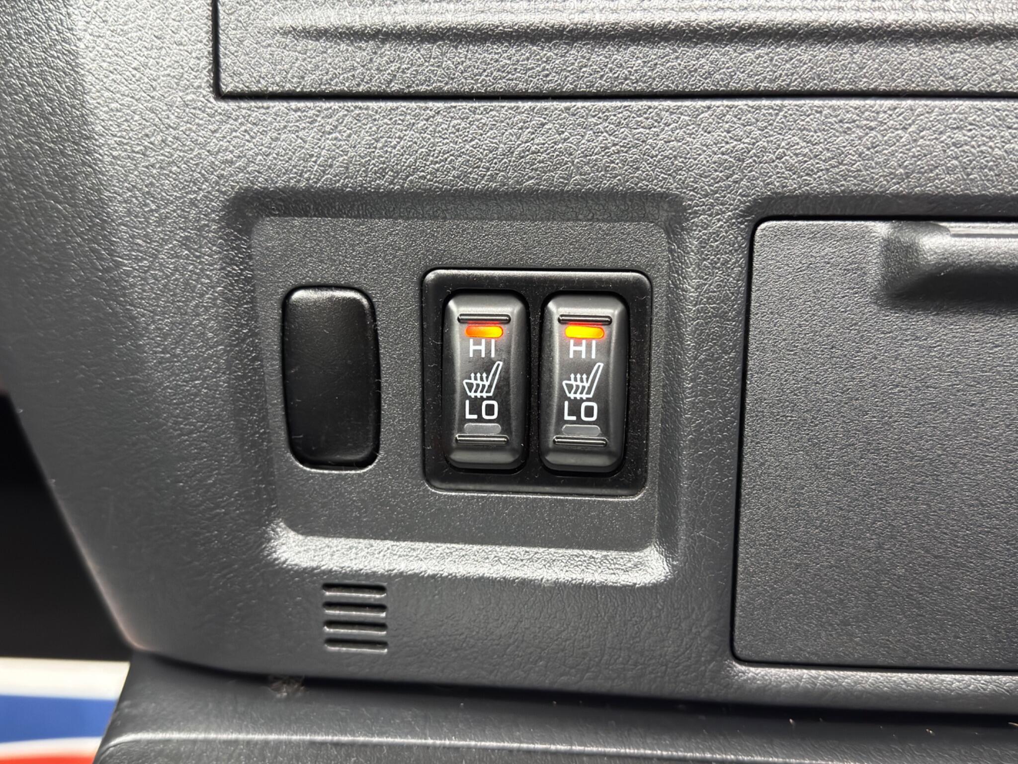 Mitsubishi Shogun - Image 28