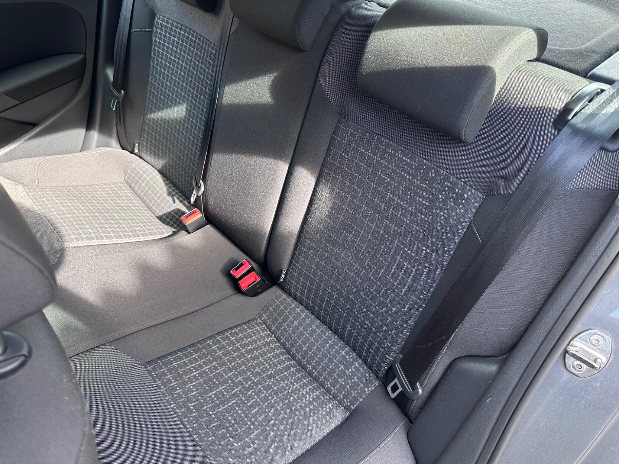 Volkswagen Polo - Image 35