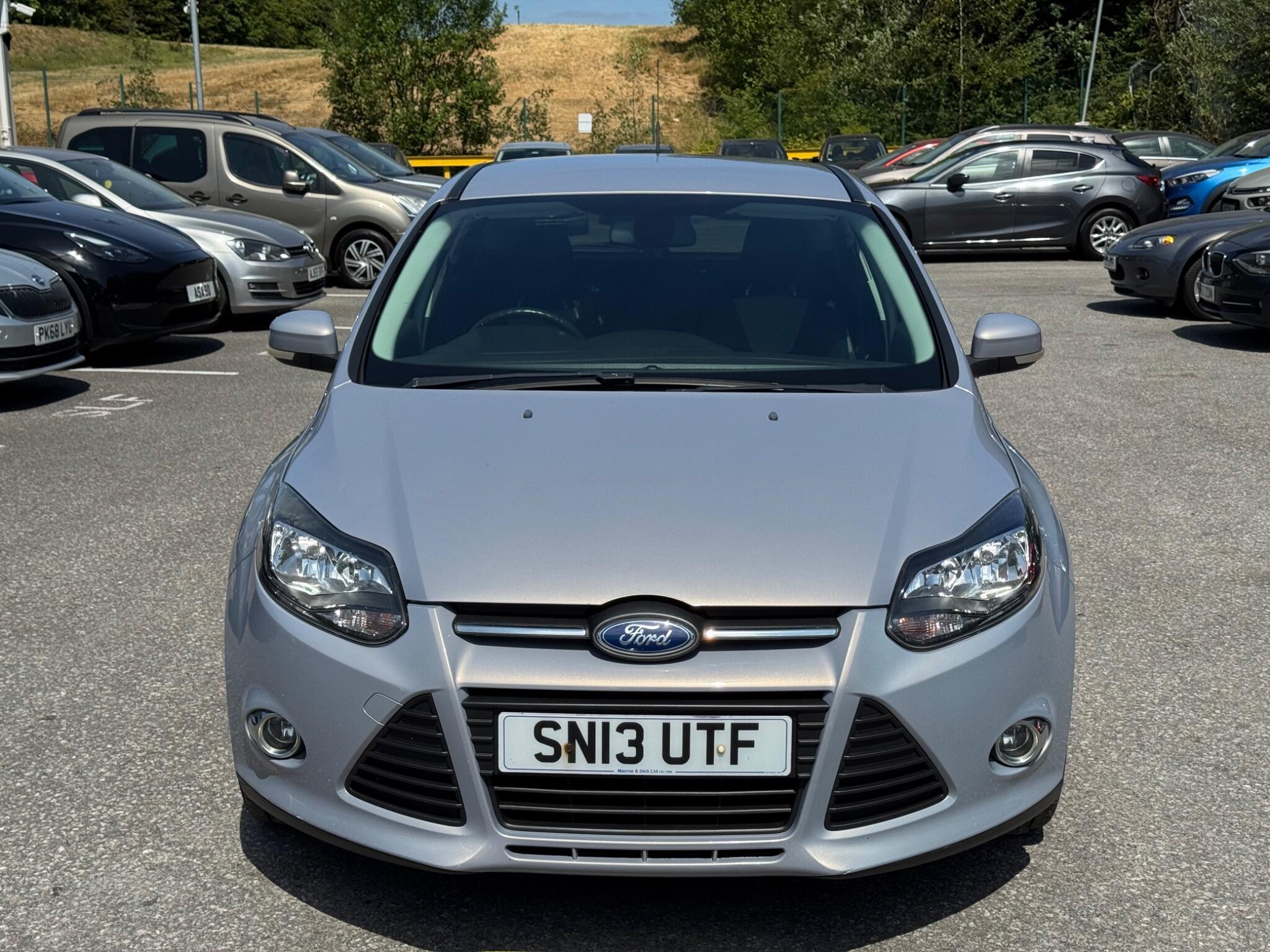 Ford Focus - Image 6